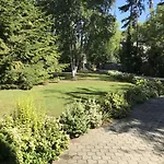 Klimatisiertes In Mit Grill By Interhome *